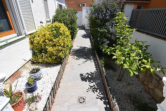 Maison avec 4 chambres à coucher piscine privée à 10 mntos de la plage et du centre à louer à Empuri