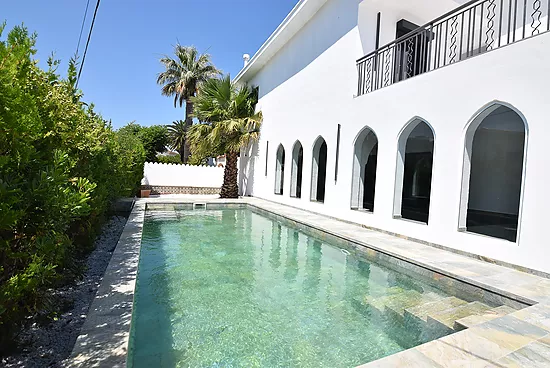 Spectaculaire maison de 8 chambres avec licence touristique.