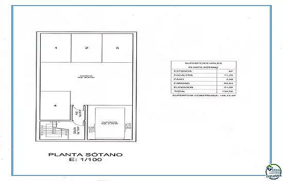 Builders special offer! 4 apartments building with building plans.