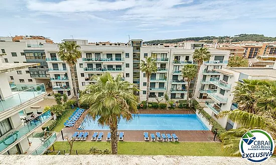 Superbe Atico de 2 chambres dans une très jolie résidence avec piscine