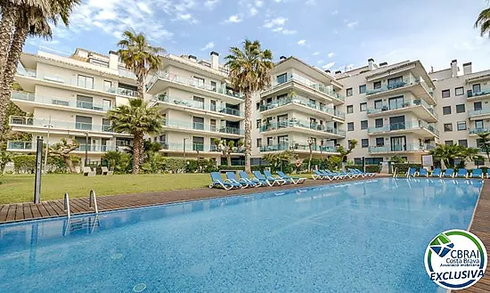 Superbe Atico de 2 chambres dans une très jolie résidence avec piscine