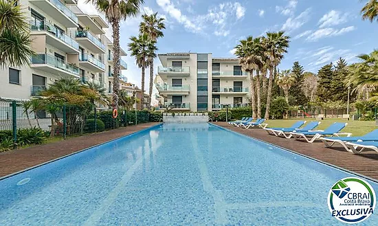 Superbe Atico de 2 chambres dans une très jolie résidence avec piscine