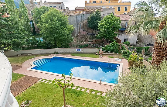 Espectacular piso en un edifico tranquilo en Palau Saverdera