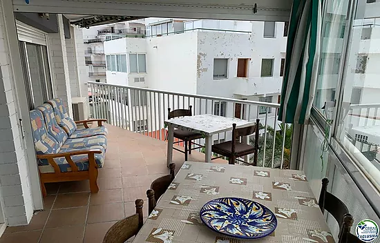 Rare Double Appartement à Santa Margarita Rosas avec Amarrage communautaire de 7 mètres