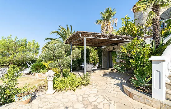 Magnifique maison avec vue mer et piscine à Mas Fumats