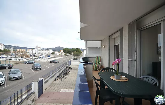 Appartement de 3 chambres avec amarre de 2,50x8 mètres à Roses Santa Margarita