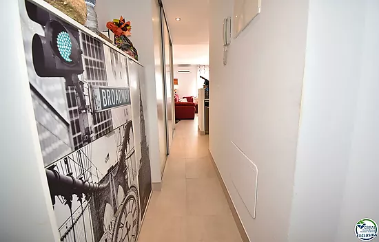 Apartamento en planta baja con jardín privado y piscina comunitaria en venta