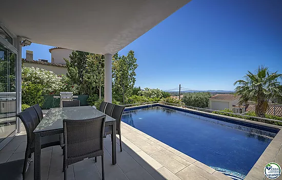 Sublime villa de standing situé dans un environnement privilégié