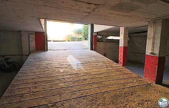 Parking space in Gran Reserva in the basement of the Building