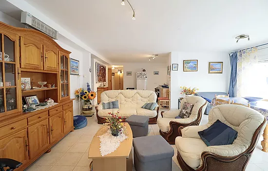 Apartamento con amarre comunitario en Santa Margarita, Roses.