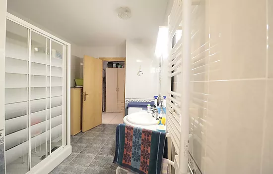 Apartamento con amarre comunitario en Santa Margarita, Roses.