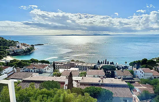 Preciosa casa pesquera con vistas espectaculares carca de la playa