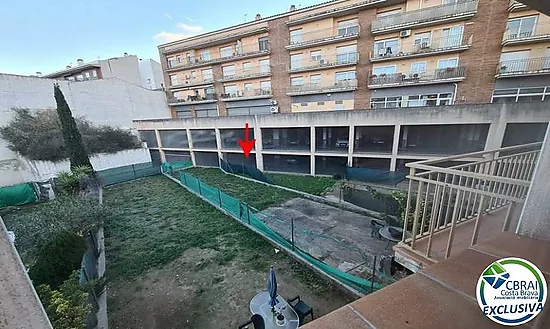 Apartment in Figueres near court