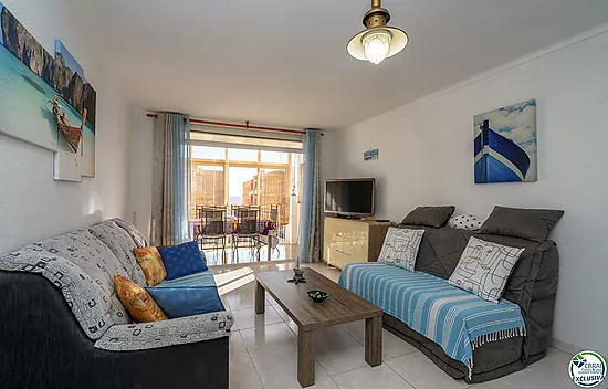 Very nice 2 bedroom apartment in the heart of Empuriabrava