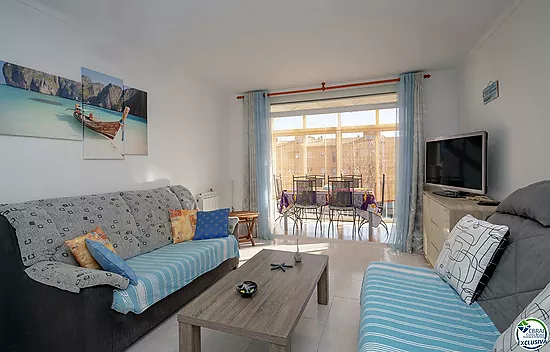 Very nice 2 bedroom apartment in the heart of Empuriabrava