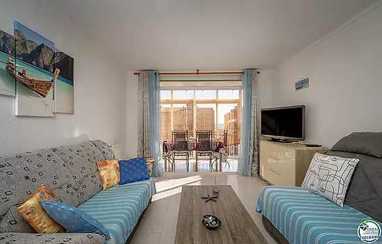 Muy bonito apartamento de 2 dormitorios en el corazón de Empuriabrava