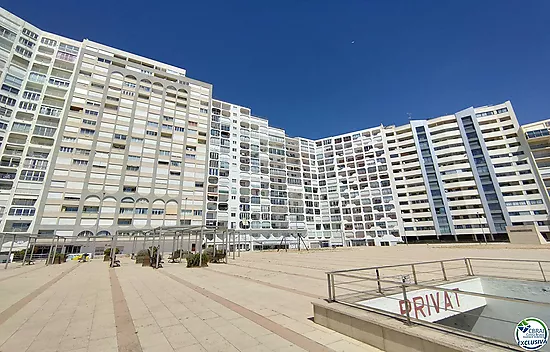 Studio dans immeuble en bord de mer