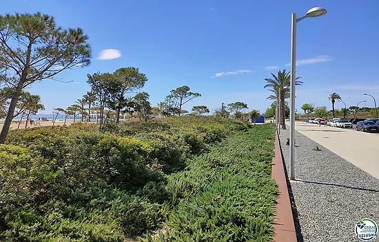 Studio dans immeuble en bord de mer