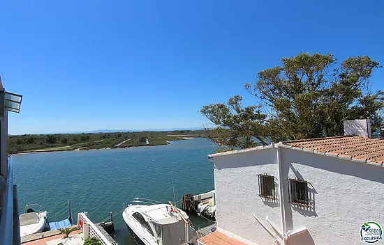 Bel appartement de grande surface à deux pas  de la plage de Roses, Santa Margarita