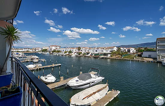 Beautiful apartment with wonderful views of Port Emporda