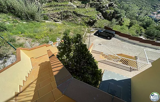 MAGNIFICENT XALET OF 253 M2 BUILT, 608 M2 OF PLOT, BEAUTIFUL SEA VIEWS AND POOL WITH LARGE TERRACES.