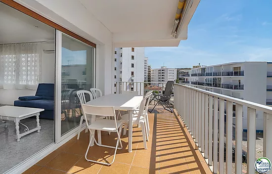 Stunning two-bedroom apartment just steps from the beach