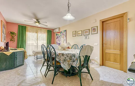 Great apartment in the center of Roses!