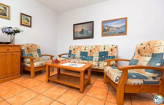 Cosy flat 100m from the sea, located in the urbanization of Fener de Baix, between Llançà and El Por