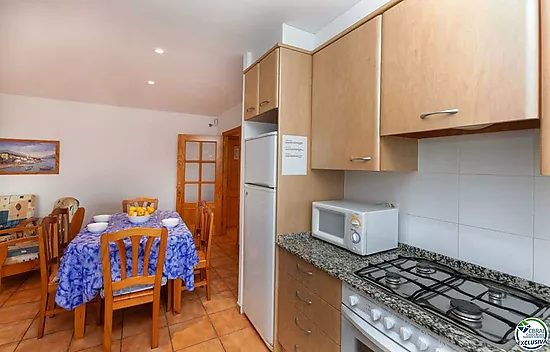 Cosy flat 100m from the sea, located in the urbanization of Fener de Baix, between Llançà and El Por