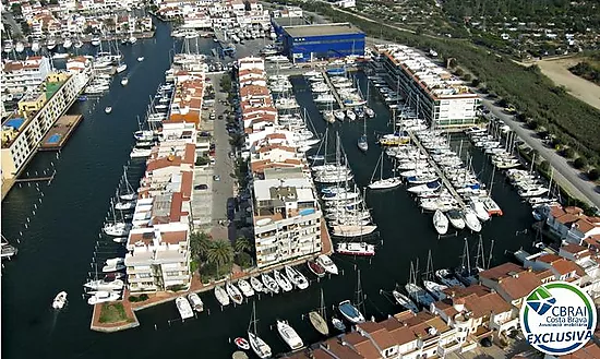 PORT MOXÓ 3.45 X 10m mooring for sailboat, garage and storage room for sale in Empuriabrava