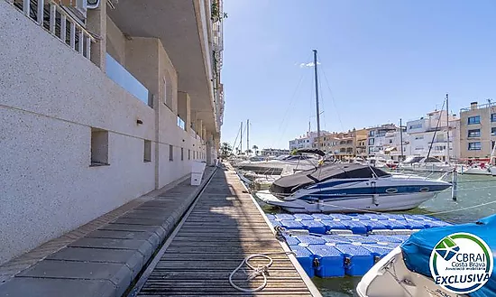 PORT MOXÓ Apartamento vista a canal con amarre, parking y trastero