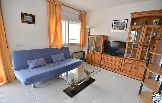 Apartment 450 m from the beach of Santa Margarita, Roses.