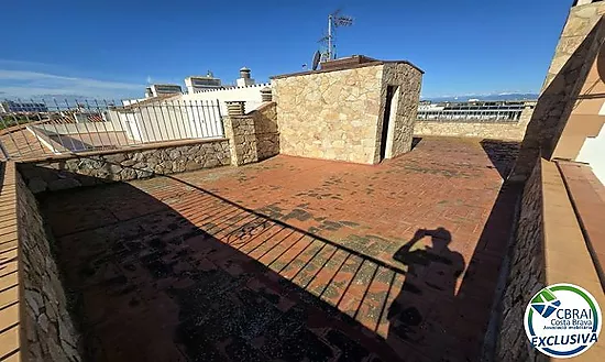 Réservé - Penthouse avec 2 chambres, vue mer et grand garage