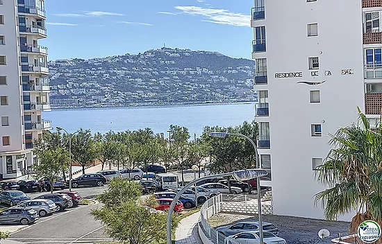 APARTAMENTO VISTA AL MAR A 2 MINUTOS DE LA PLAYA CON PARKING