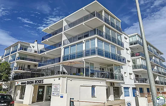 APARTAMENTO VISTA AL MAR A 2 MINUTOS DE LA PLAYA CON PARKING