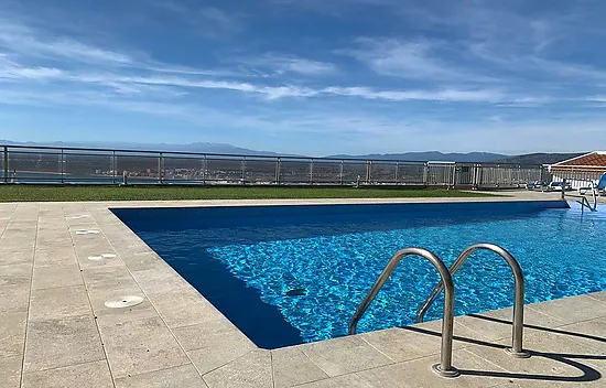 APARTAMENTO con vistas al mar en el Mirador de La Bahía de Roses