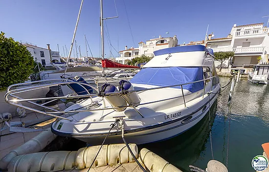 Maison mitoyenne à Empuriabrava avec amarrage de 9x4m. avant les ponts