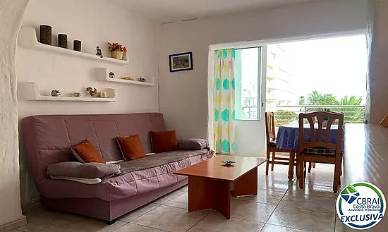 Wonderful apartment with seaview in Rosas,  Santa Margarita, only 100 m from the beach