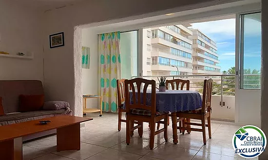 Wonderful apartment with seaview in Rosas,  Santa Margarita, only 100 m from the beach