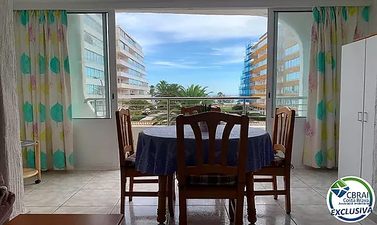 Wonderful apartment with seaview in Rosas,  Santa Margarita, only 100 m from the beach