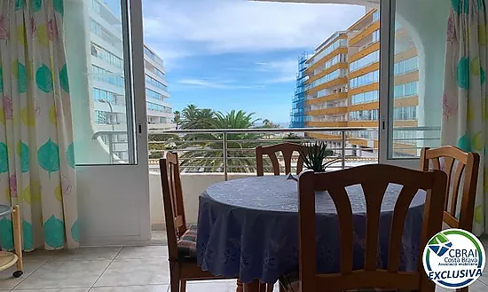 Wonderful apartment with seaview in Rosas,  Santa Margarita, only 100 m from the beach