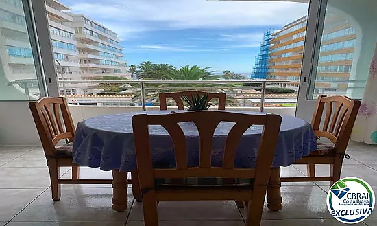 Wonderful apartment with seaview in Rosas,  Santa Margarita, only 100 m from the beach