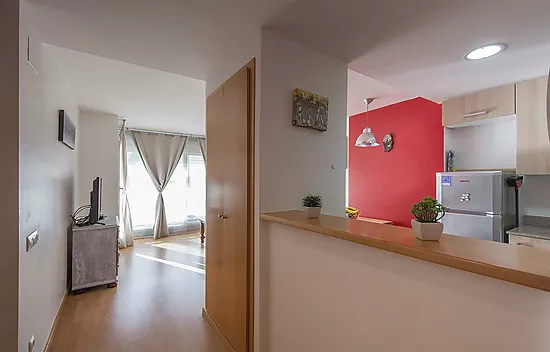 1 BEDROOM APARTMENT WITH PARKING AND SWIMMING POOL