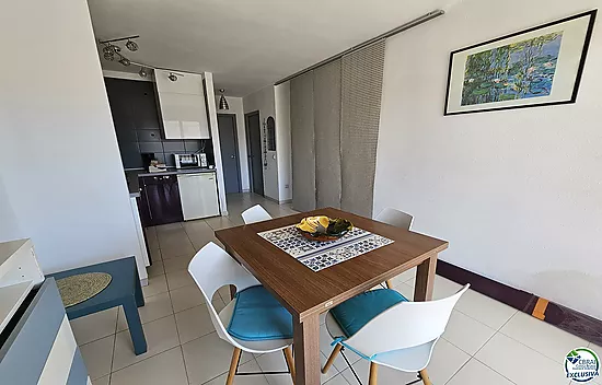 À vendre : Appartement lumineux avec licence touristique à Santa Margarita, Roses