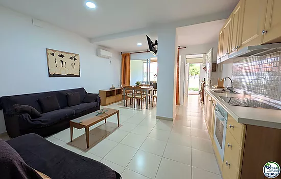 Apartment on Isla de Roses, Santa Margarita (Costa Brava) with tourist license