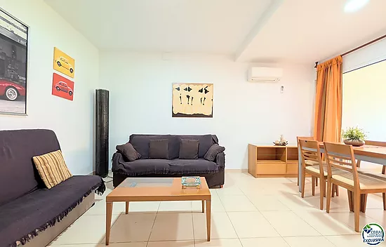 Apartment on Isla de Roses, Santa Margarita (Costa Brava) with tourist license