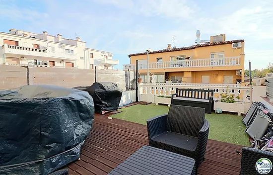 Spacieux appartement de 2 chambres avec une grande terrasse de 31m2