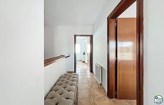 Hermosa Casa en Venta con 3 Dormitorios y Garaje