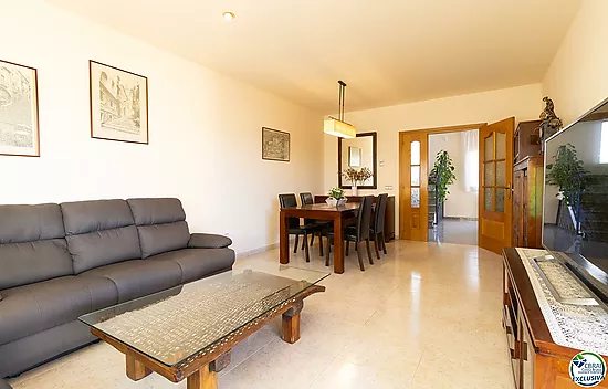 Gran chalet en venta en Corçà.