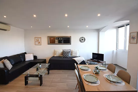 Empuriabrava, alquiler, apartamento  4 personas con vistas a canal